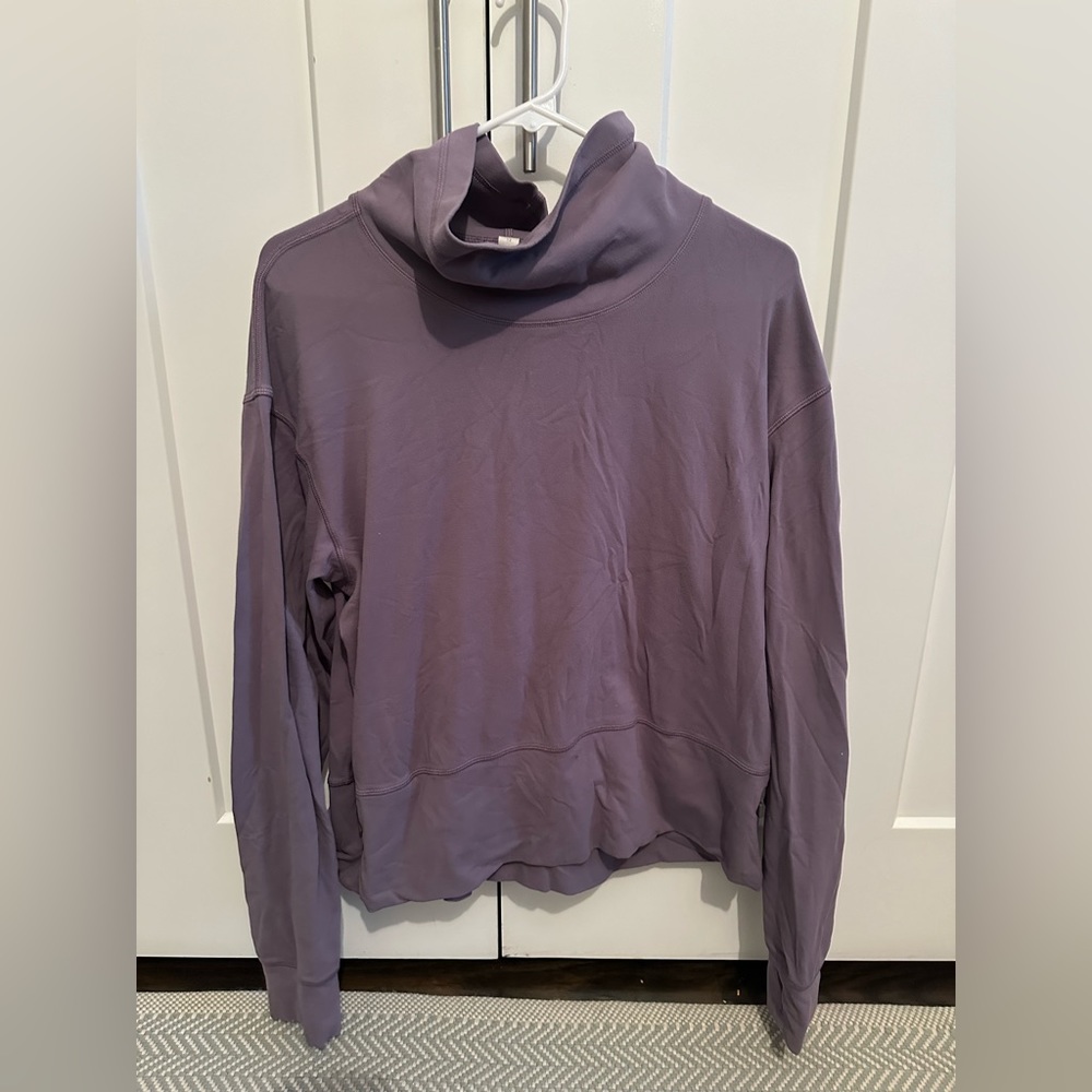 Lululemon lightweight sweatshirt